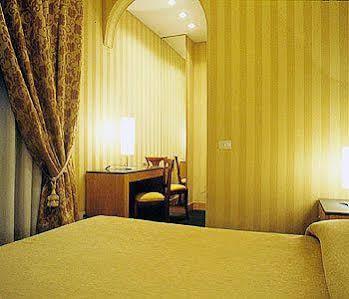 Lemon Garden Hotel Roma Ngoại thất bức ảnh